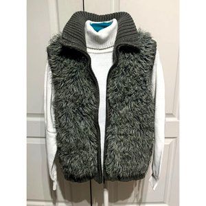Woman's Justice Faux Fur Vest w/ Knit Back  Sz:18